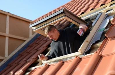 Pose de fenêtres de toit Velux à Mouchin